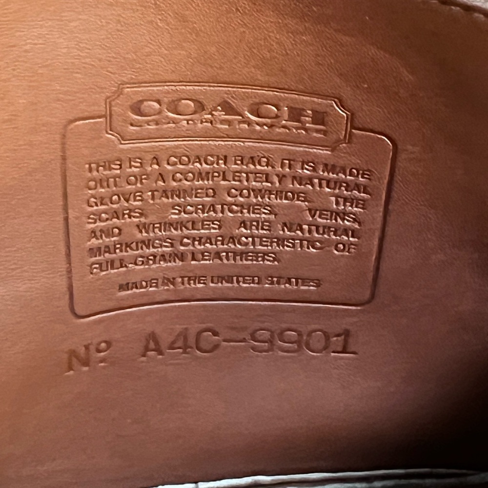 Coach vintage 90s BrownLeather Crossbody Bag with Structured Design - Picture 6 of 12